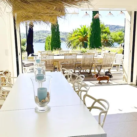 Summer Cap Benat Bormes-les-Mimosas
